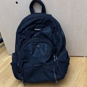 Samsonite padded laptop backpack